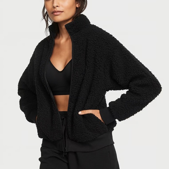VICTORIA'S SECRET
Cozy Fleece Full-Zip Mock Neck Jacket - Picture 4 of 6